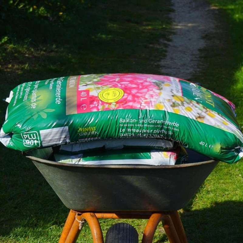 Different types of substrates for different types of plants